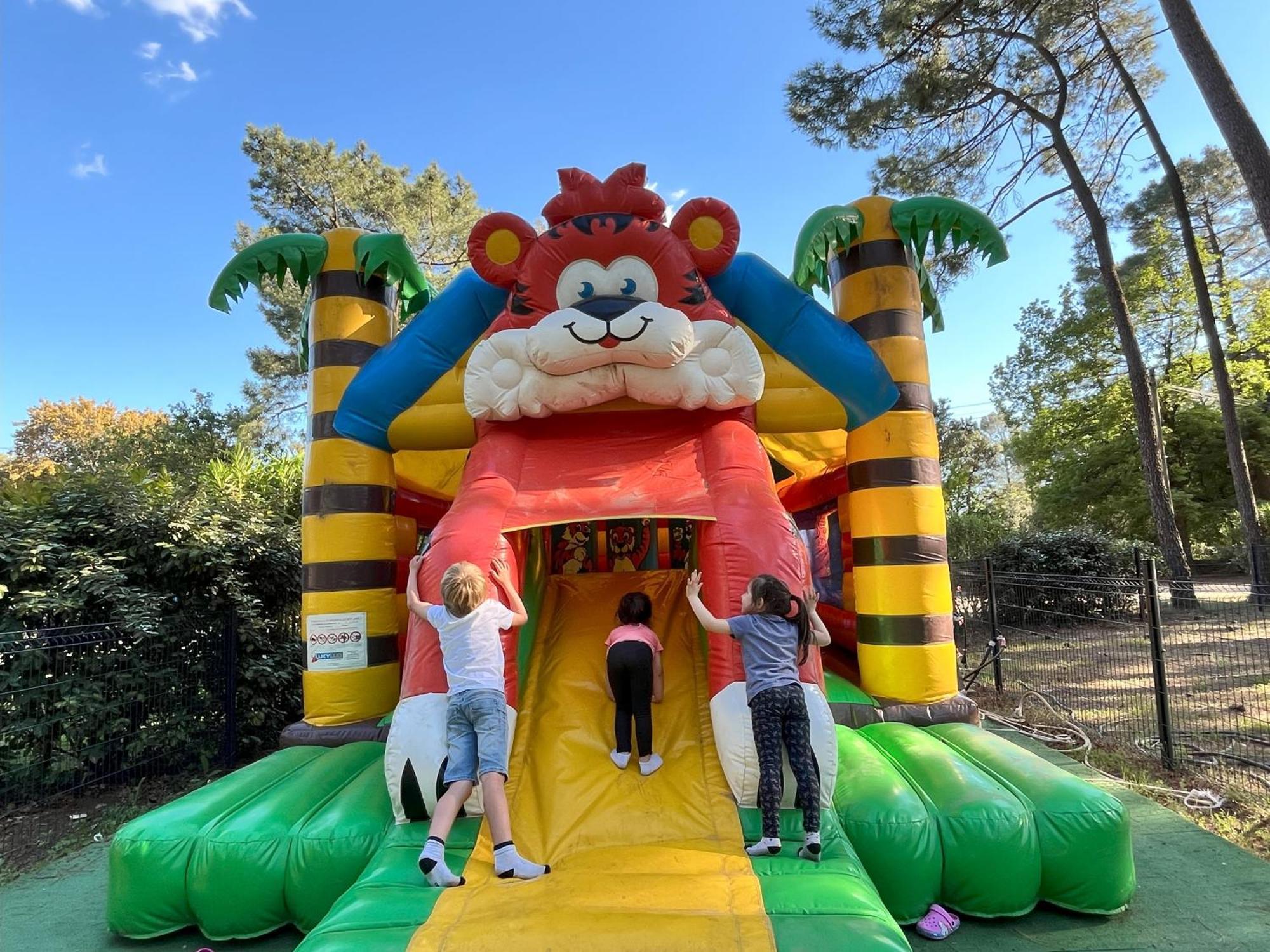 Camping La Simioune En Provence Bollene Bagian luar foto