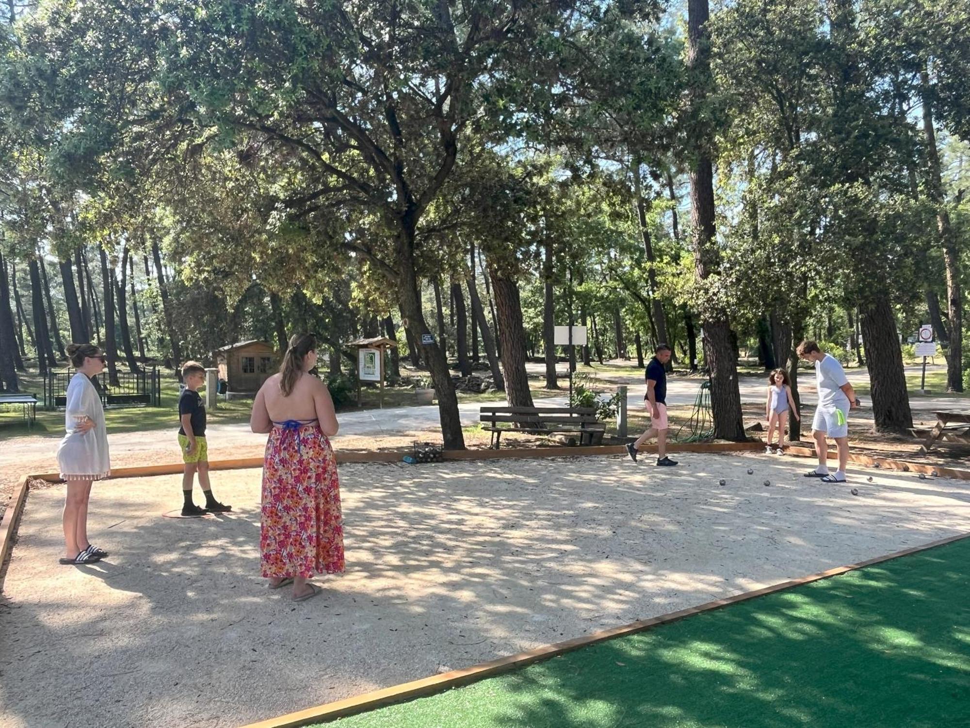 Camping La Simioune En Provence Bollene Bagian luar foto